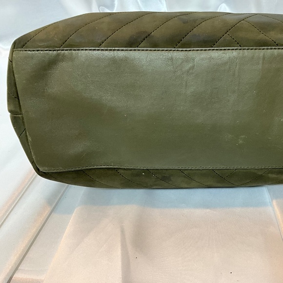 Tory Burch olive shade suede with gold tone hardware 10-H2e - Picture 5 of 10